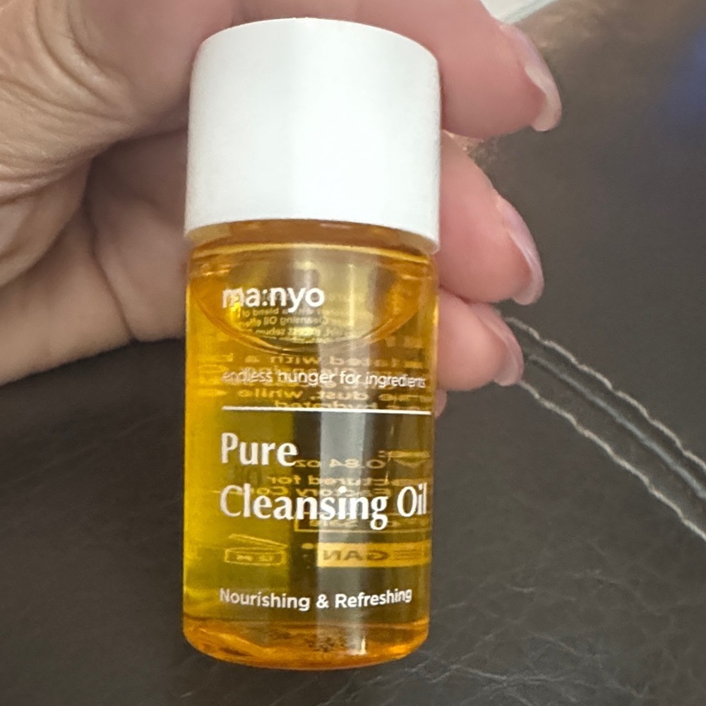 MA:NYO Pure Cleansing vegan Oil - Nourishing & Refreshing